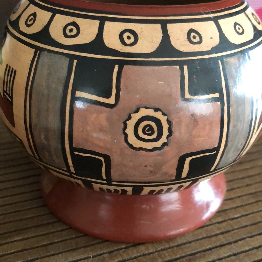 NECOYA PEDESTAL BOWL - Picture 6 of 6
